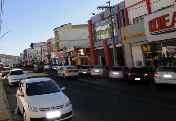 CDL comemora movimento no comércio para compra de presentes para o  Dia dos Pais