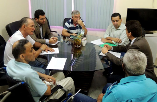 Comissão pela reinstalação da Defensoria Pública em Brumado se reúne para celebrar decisão do Juiz