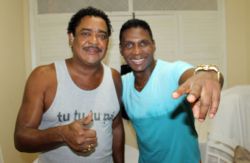 Vocalistas do 'É o Tchan' confirmam que já foram convidados para posarem nus