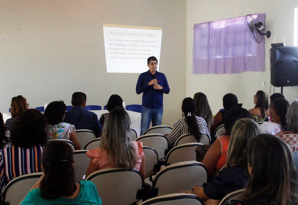 Foi realizada a VII Conferência Municipal dos Direitos da Criança e do Adolescente em Brumado
