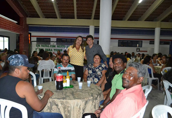 Aracatu: prefeitura promoveu confraternização com os profissionais de limpeza pública do município