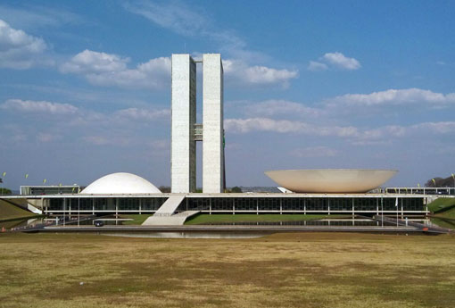 PT, PMDB e PSDB têm maior número de nomes na lista de investigados