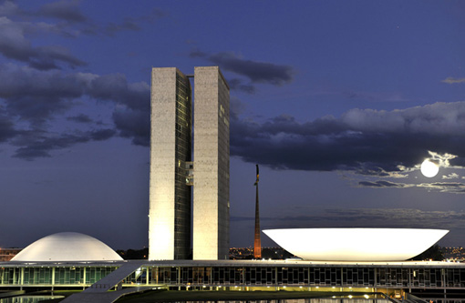 Veto a projeto que pode criar 400 novos municípios será decidido pelo Congresso