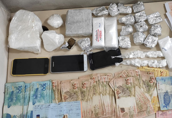 Conquista: Mãe e filho são presos após tentativa de subornar policiais