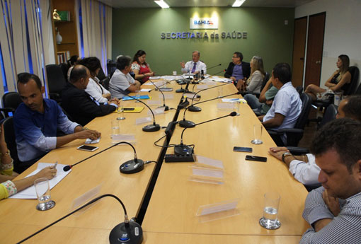 Reunião com gestores da região de Brumado discute implantação de consórcios