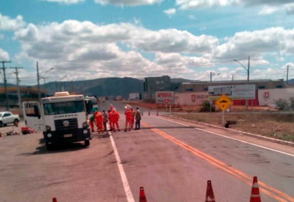 Brumado: Construção de quebra-molas na rotatória da BA-262 com a BR-030 é iniciada 