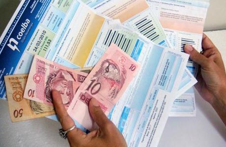 BAIXOU: CONTA DE LUZ FICA 18% MAIS BARATA