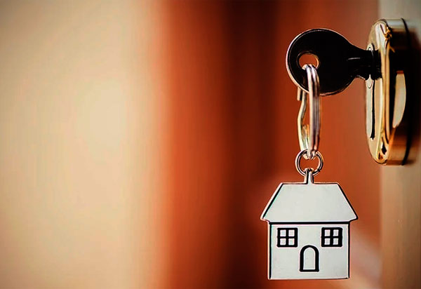 Aluga-se apartamento seminovo em Montes Claros