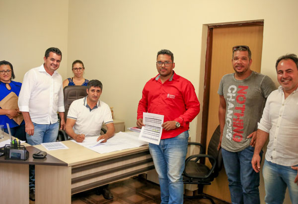 Empresa: Construmendes recebe ordem de Serviços em Cordeiros