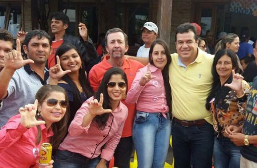 Deputado Marquinho Viana vibra com a convenção da candidata a prefeita e vice-prefeita de Barra da Estiva