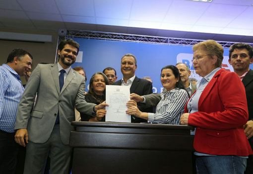 Governo do Estado celebra R$ 37 milhões em convênios com 61 municípios