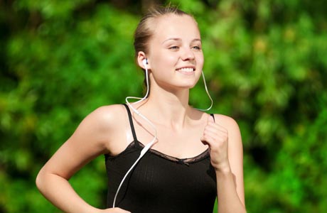 Artigo: Correr e ouvir música, uma boa combinação?