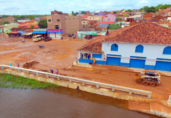 Correntina: prefeitura decreta situação de emergência após estragos causados por chuva que causou destruição de estradas, pontes e bueiros e alagamentos