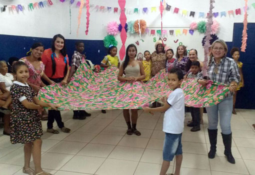 Brumado: equipes dos CRAS e CREAS realizam festa junina para os assistidos