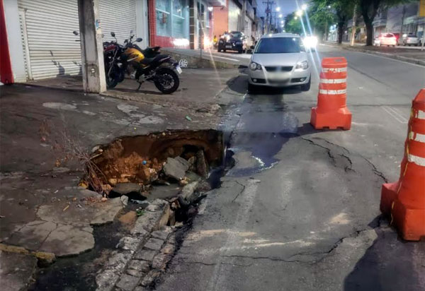 Município de Brumado é acionado pelo Ministério Público para reparar buracos nas ruas da cidade