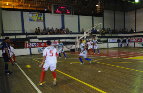 Futsal: Serão definidos nesta sexta-feira, 01, os finalistas do Campeonato Brumadense 2013