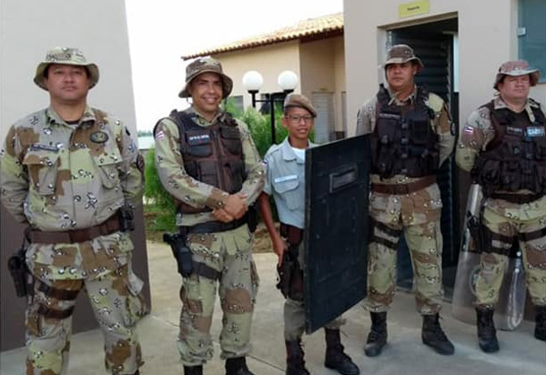 Cipe Sudoeste realiza sonho de criança que queria conhecer as instalações da unidade e andar em uma viatura