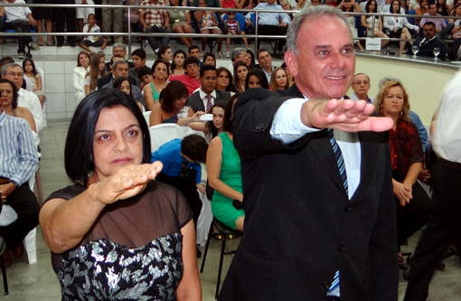 Eleições 2014: Enquanto Aguiberto apoia Rui Costa, sua vice apoiará Paulo Souto