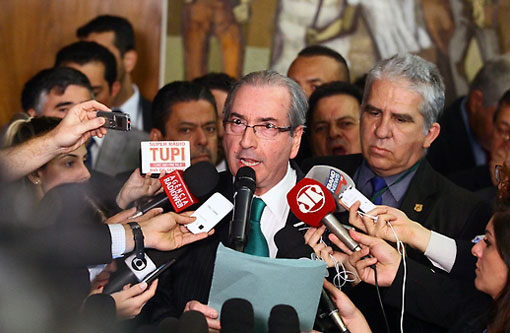 Eduardo Cunha renuncia à presidência da Câmara
