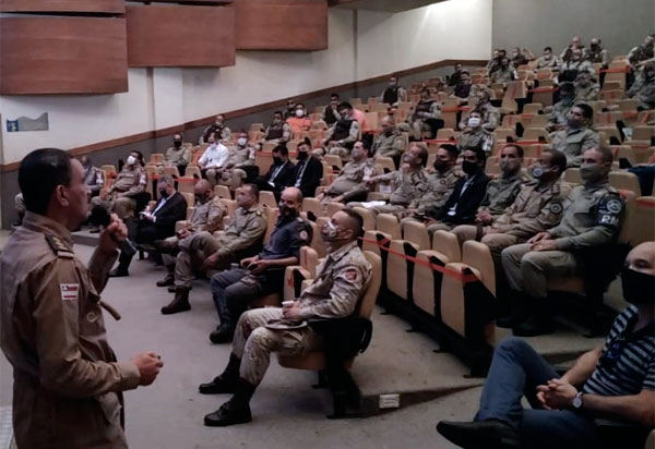 Curso de primeira resposta a roubos de bancos tem aula inaugural