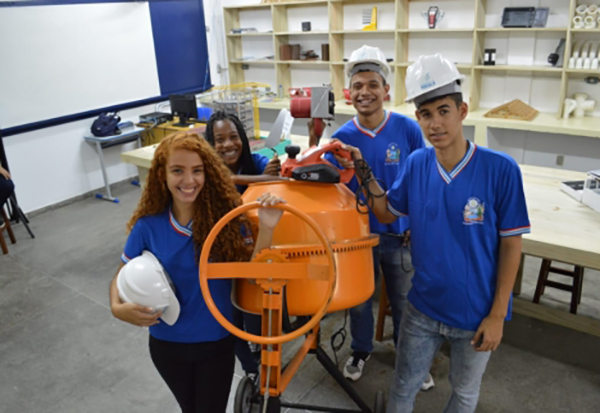 Estado abre inscrições para 200 mil vagas de cursos de qualificação para estudantes e egressos da rede estadual de ensino