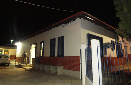 Brumado: Arma que foi roubada de policial foi entregue na delegacia por advogado