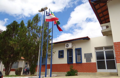 Brumado: Carceragem da delegacia continua superlotada