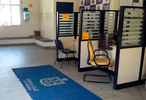 Brumado: Criminosos invadem residência no Bairro Santa Tereza e roubam R$ 10 mil