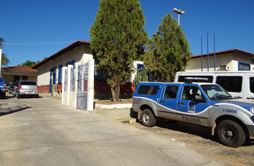 Brumado: Bandidos mantém família amarrada e amordaçada durante assalto na zona rural