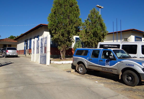 Brumado: Homem é preso suspeito de esfaquear filho na rua Getúlio Vargas