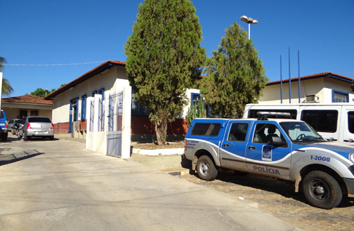 Brumado: Ivan Oliveira, assessor do vereador Castilho Viana é preso acusado de aliciamento de menores de idade