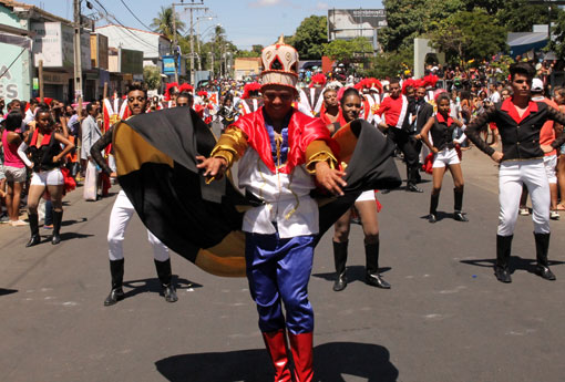 Brumado: brumadenses lotaram o centro da cidade para prestigiarem o desfile de 7 de setembro