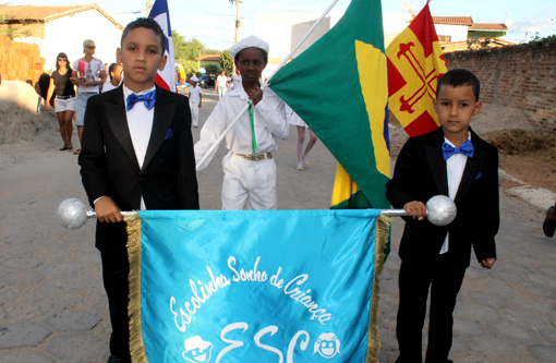 Brumado: Escolinha Sonho de Criança participa de Desfile Cívico na Vila Presidente vargas