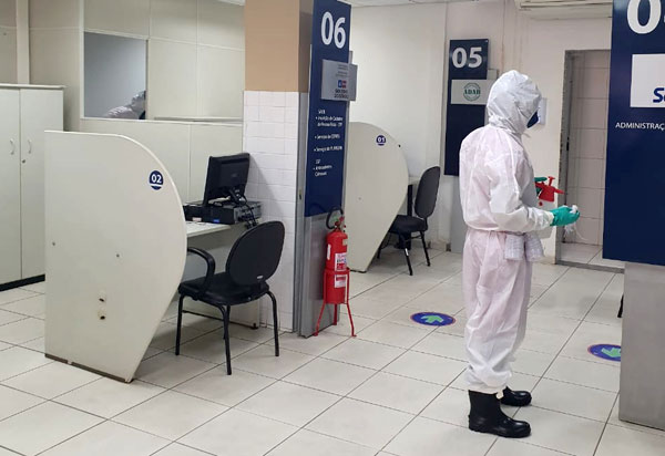 Corpo de Bombeiros realiza desinfecção do SAC em Brumado