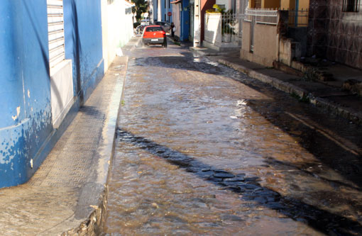 Brasil desperdiçou 37% da água na rede de distribuição em 2013