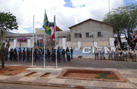 Brumado: 34ª CIPM realiza cerimônia do Dia da Bandeira