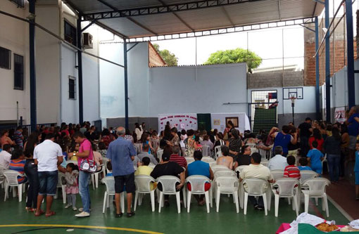 Dia da Vovó foi comemorado com muita alegria no Centro Educacional Monteiro Lobato