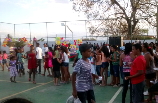 Brumado: Comunidade do Espinheiro realizou festa em homenagem ao Dia das Crianças