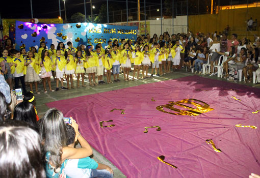 Brumado: Escola Artinfância promoveu festa em comemoração ao Dia das Mães