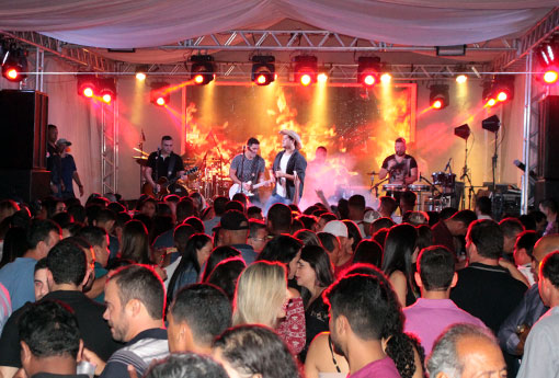 Em grande estilo, Clube Social de Brumado festejou o Dia das Mães; veja as fotos