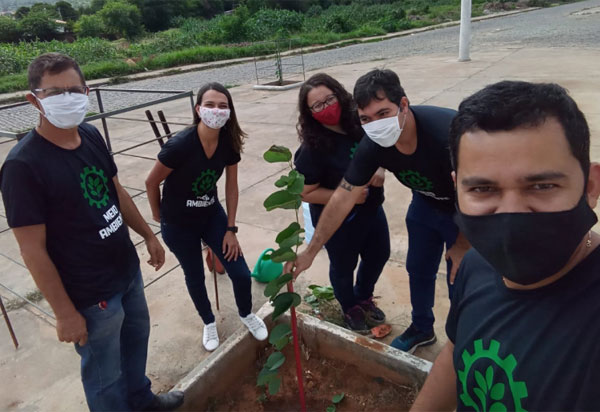 Brumado: Semar realiza plantio de mudas em vários pontos da cidade em alusão ao Dia do Meio Ambiente