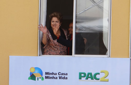 Dilma promete deixar pronto projeto do Minha Casa 3