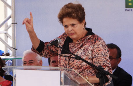 Aumento no número de estupros é dado alarmante, diz Dilma
