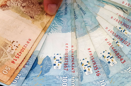 Confiança do Consumidor cresce pela segunda vez consecutiva em agosto e avança 3,47%, aponta indicador da CNDL/SPC Brasil