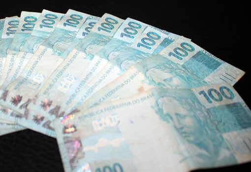 Confiança do empresário cresce e atinge maior índice desde 2012, diz CNI