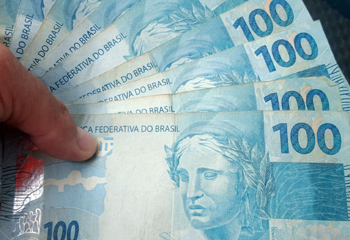 Economia cresce pelo 3º mês seguido e aumenta confiança do empresário