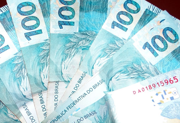 Brasil tem cinco milhões de pessoas superendividadas