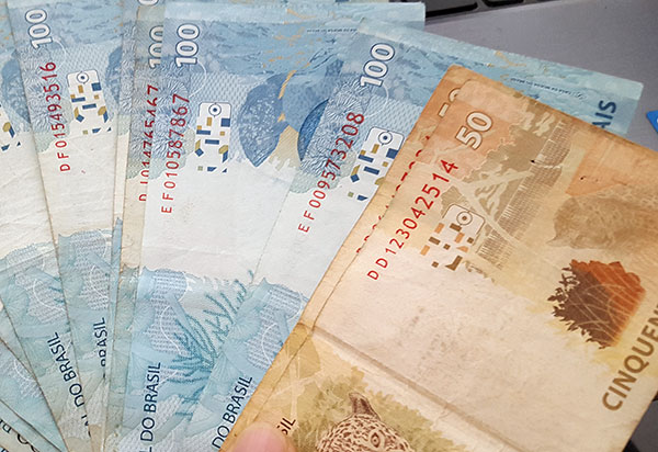 Inflação tem alta de 0,89% em novembro, diz IBGE