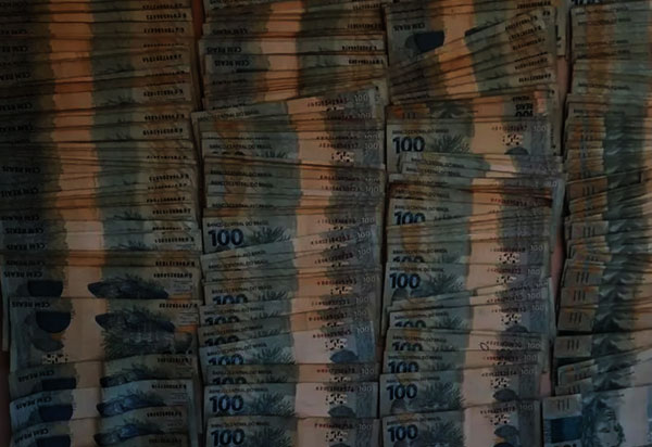 Homem é preso acusado de furtar R$ 40 mil de uma agência do banco Santander em Barreiras