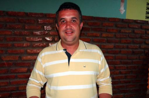 Barra da Estiva: Prefeito Dinho cobra melhorias no sinal da Vivo no município